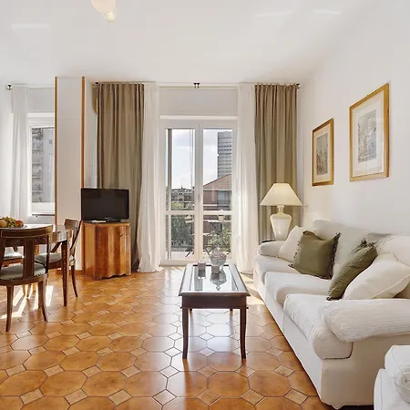 Casa Mari Milan